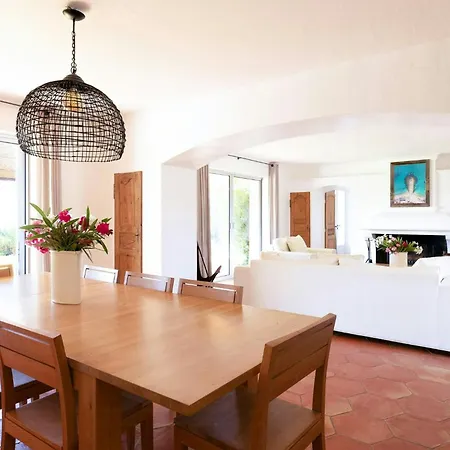 Bastide With Panoramic Views Of Saint-tropez