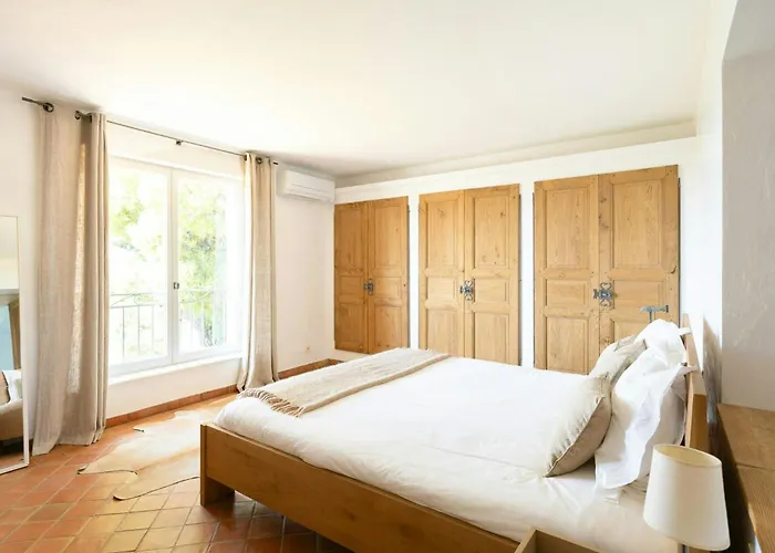 Bastide With Panoramic Views Of Saint-tropez Hébergement de vacances Sainte-Maxime