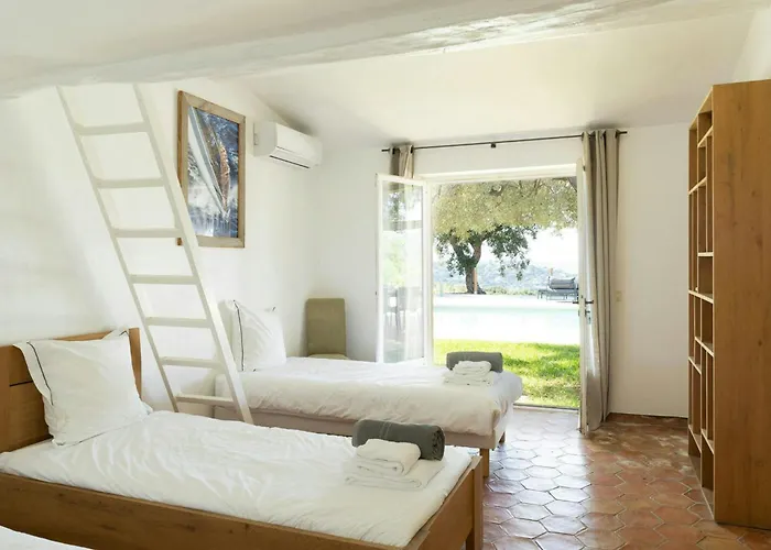 Bastide With Panoramic Views Of Saint-tropez *