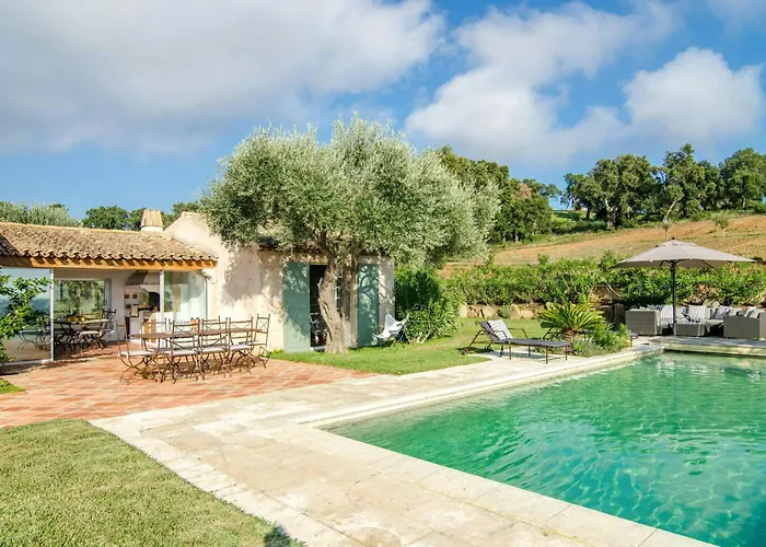 Bastide With Panoramic Views Of Saint-tropez *