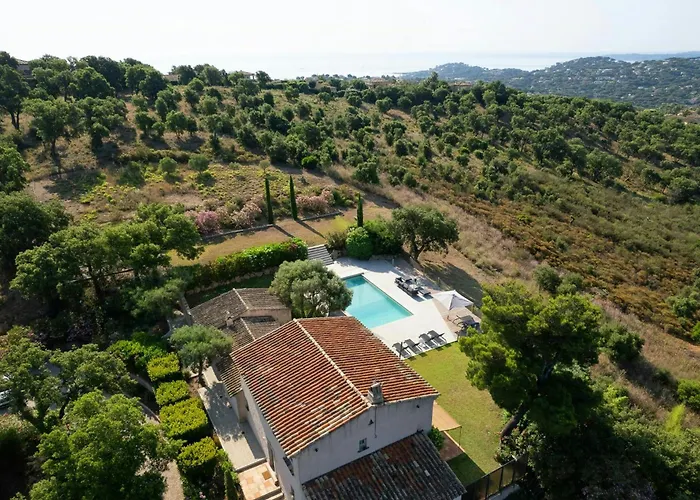 بيت للعطل Bastide With Panoramic Views Of Saint-tropez *