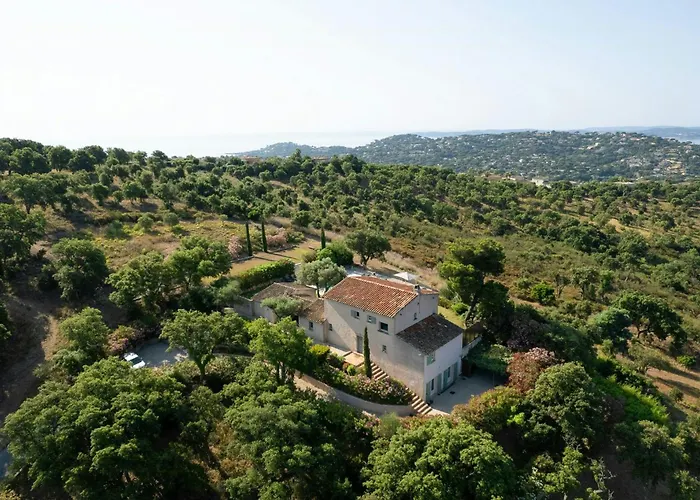 Bastide With Panoramic Views Of Saint-tropez Dom wakacyjny